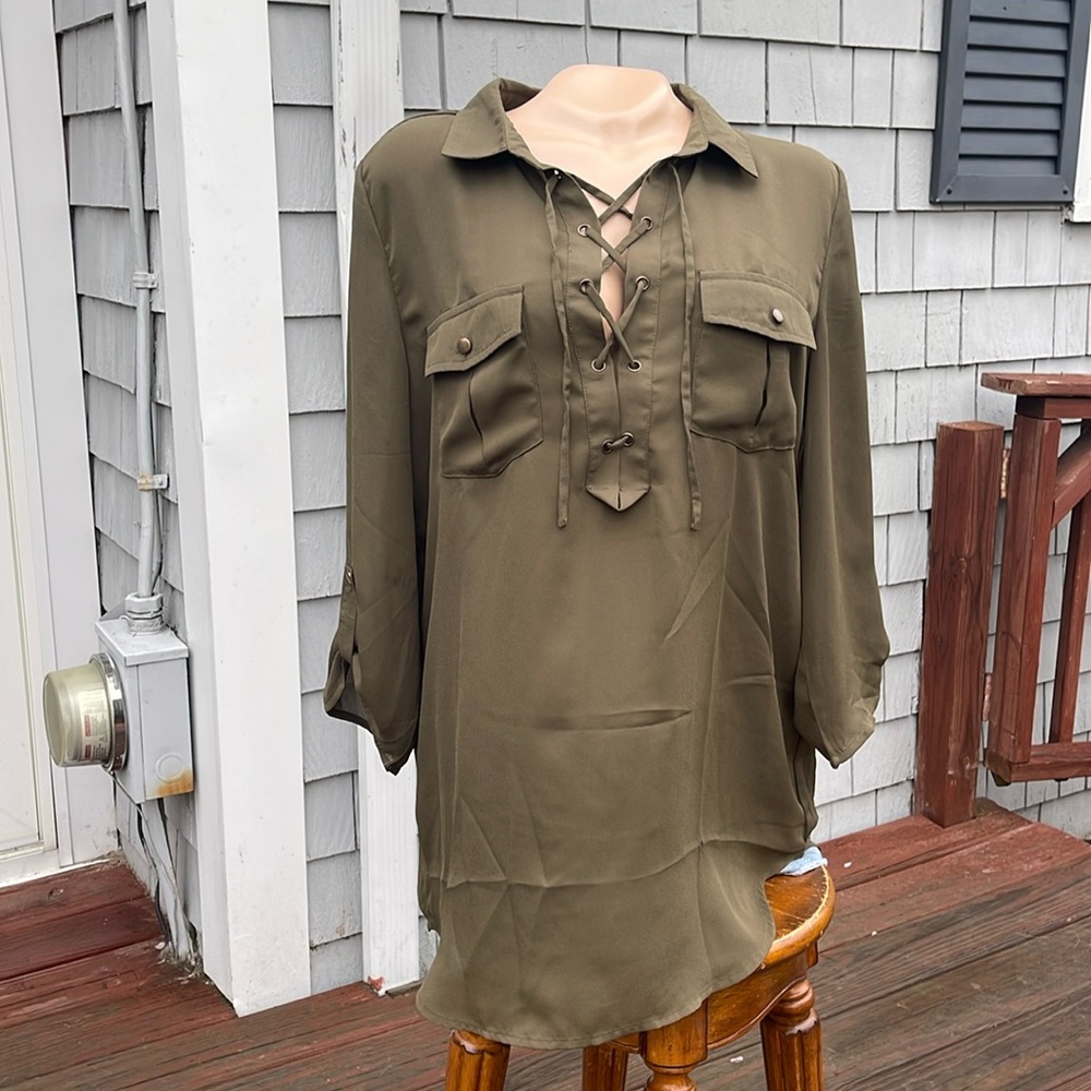 Haute Project  LA Size Large ADJ 3/4 Sleeve Blouse- Olive Green
